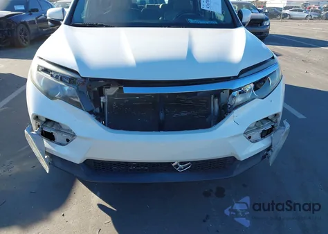 2018 Honda Pilot Ex-L z USA, uszkodzony, nr VIN 5FNYF5H52JB003578